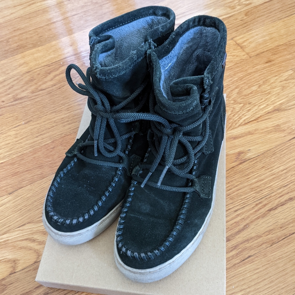 Cougar waterproof Fabiola suede moccasin booties